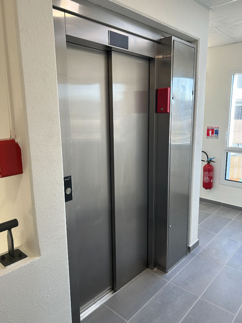 Visuel 11 de l'annonce : Bureaux Plougastel Daoulas 238 m2