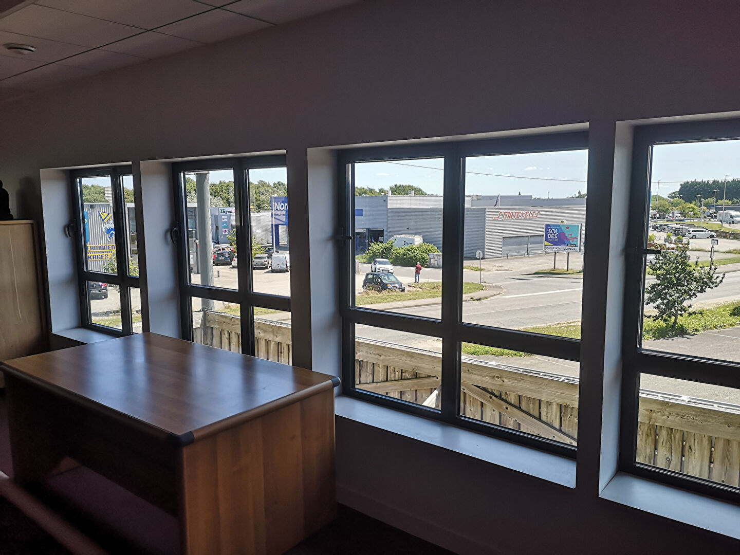 Plougastel Daoulas - Zone de Ty Ar Menez - plateau de bureaux d'environ 358 m2