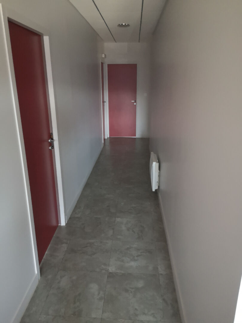 Visuel 8 de l'annonce : Plougastel Daoulas - Zone de Ty Ar Menez - plateau de bureaux d'environ 358 m2