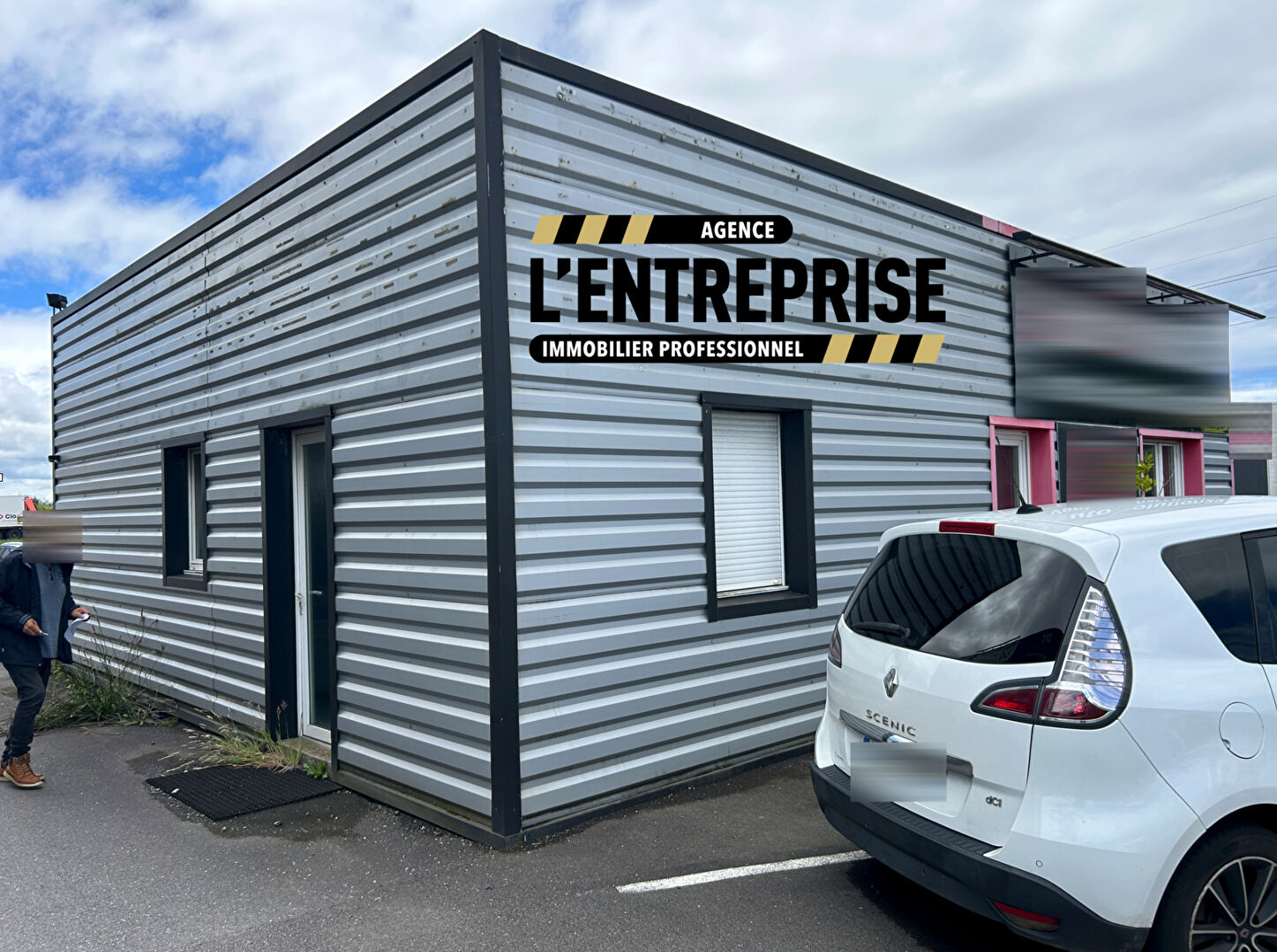Visuel 1 de l'annonce : Bureaux Ploudaniel 80 m2