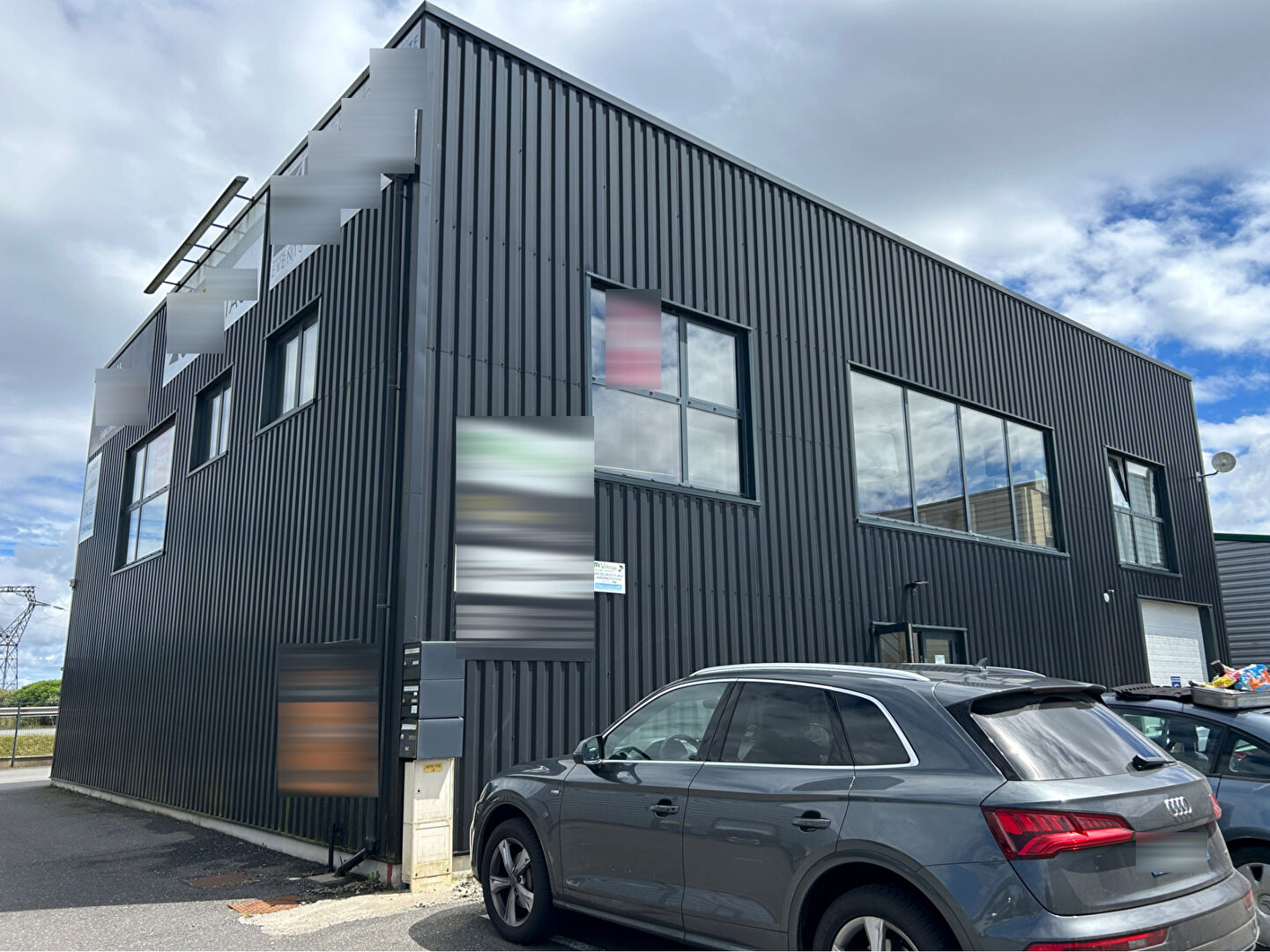 Visuel 1 de l'annonce : Bureaux Ploudaniel 72 m2
