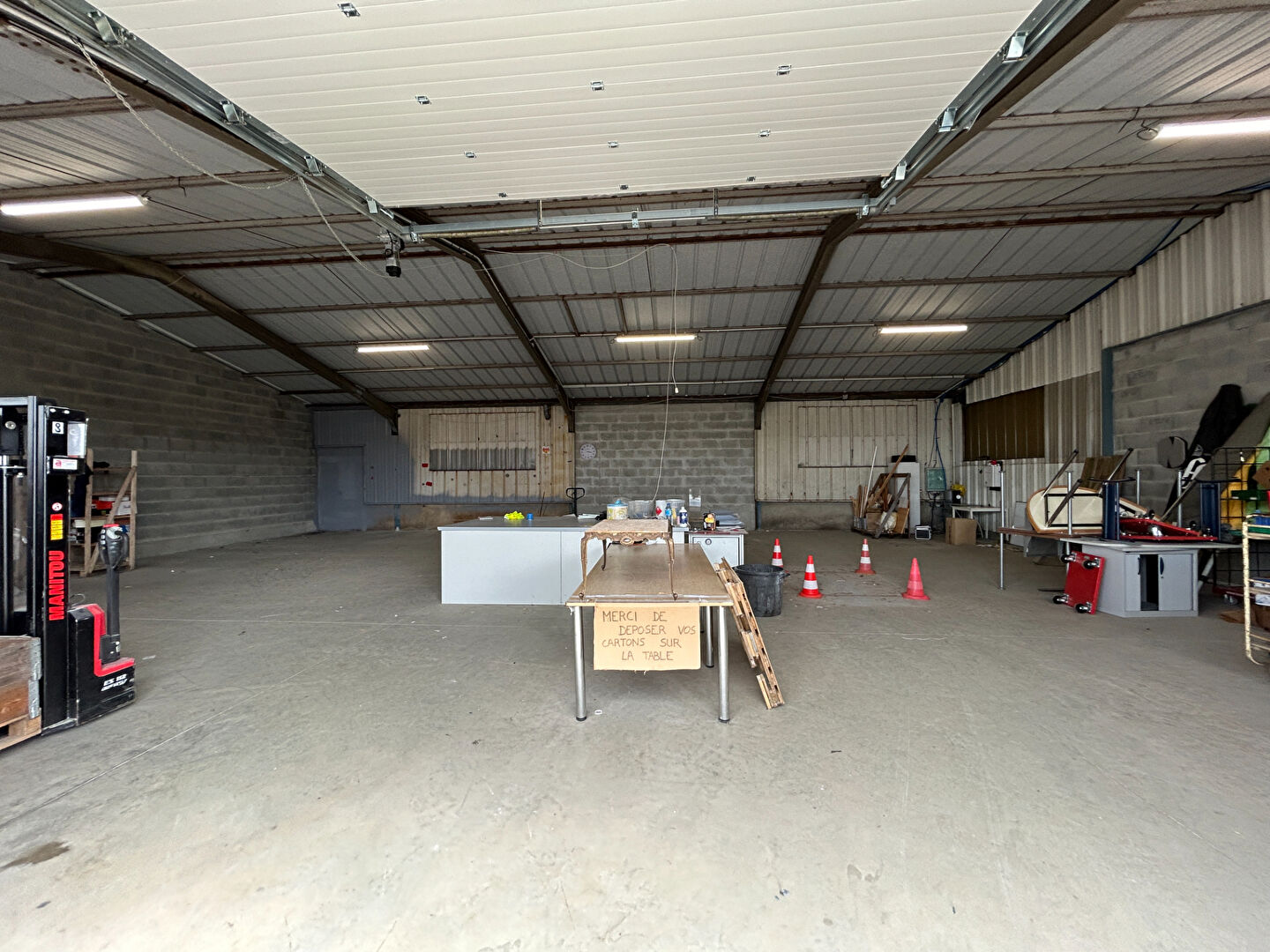 Visuel 3 de l'annonce : Plouédern - Entrepôt - 220 m2