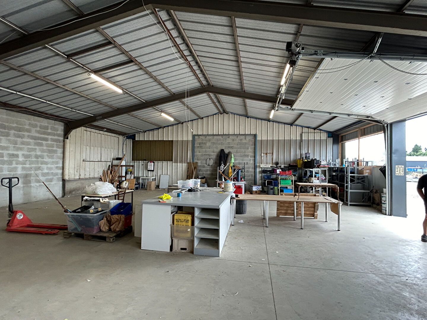 Visuel 5 de l'annonce : Plouédern - Entrepôt - 220 m2