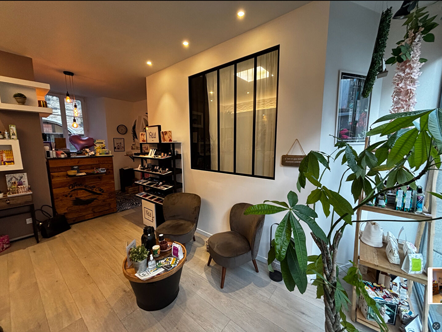 Visuel 16 de l'annonce : Local commercial Saint Renan 35 m2