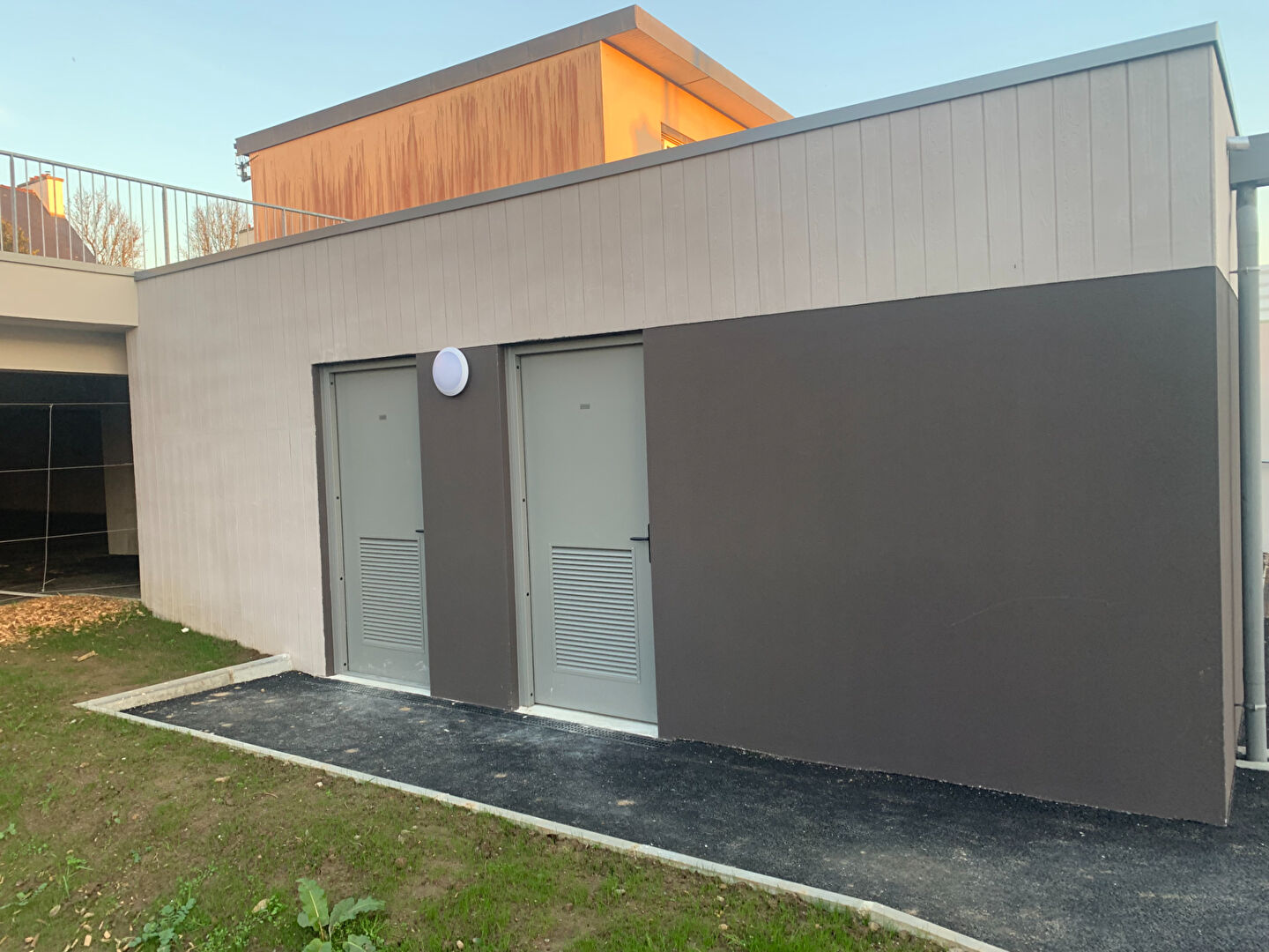 Visuel 20 de l'annonce : Local commercial  neuf Saint Renan 295m2