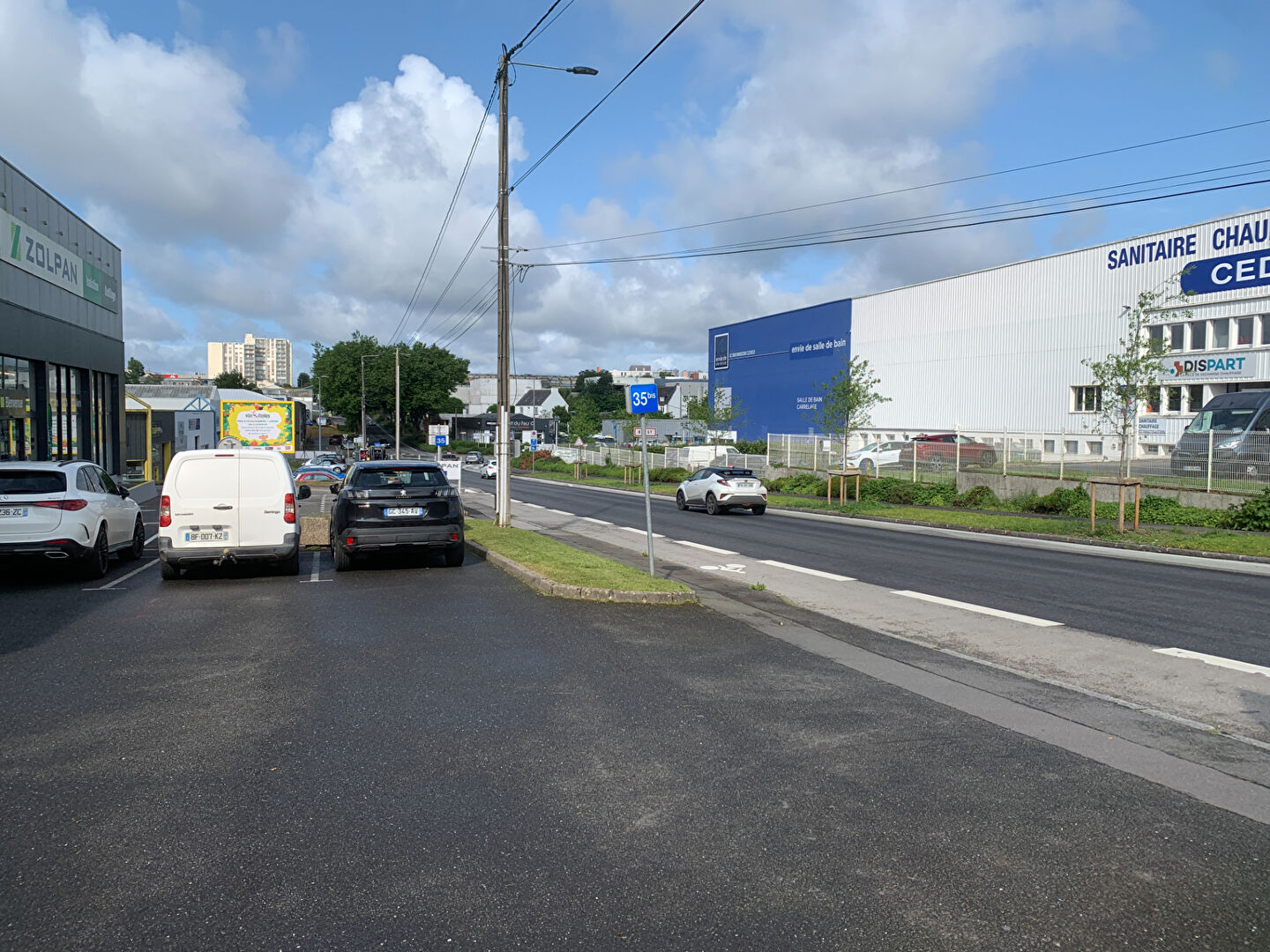 Visuel 6 de l'annonce : Brest - Guipavas - secteur Kergonan - local commercial d'environ 384 m2