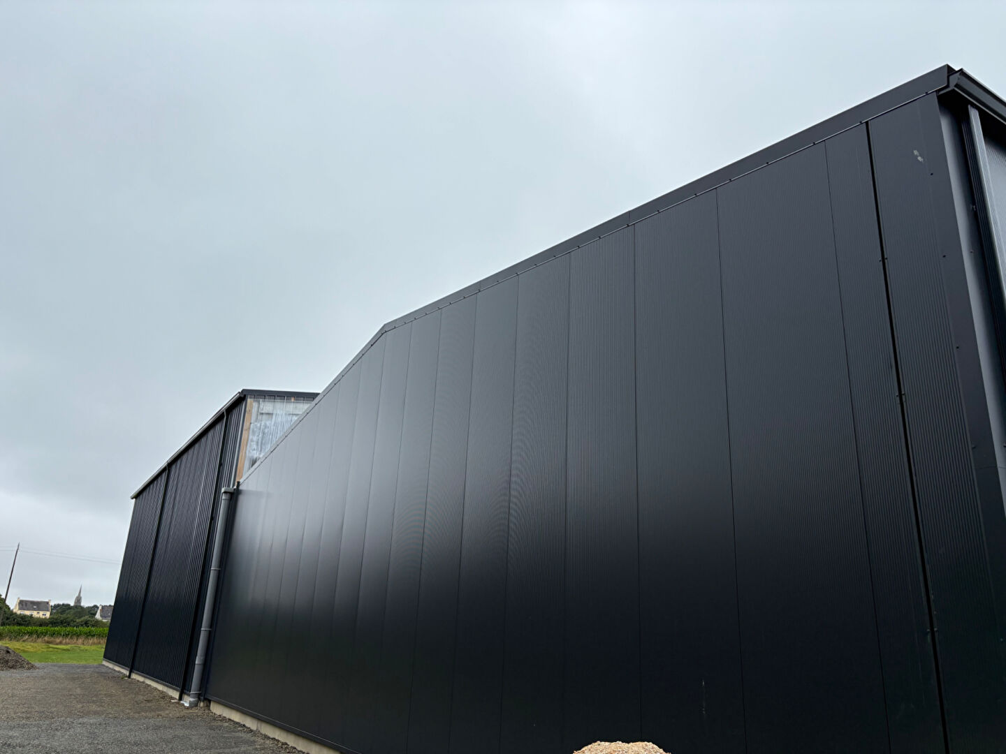Visuel 2 de l'annonce : Local d'activité Ploudaniel 815 m2