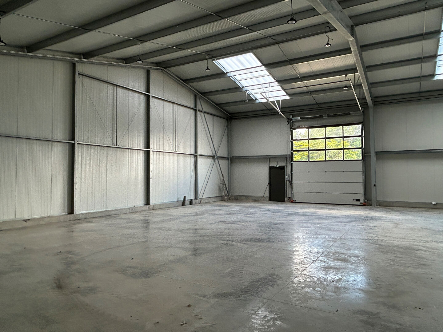 Visuel 3 de l'annonce : Entrepôt / local industriel Kersaint Plabennec 245 m2