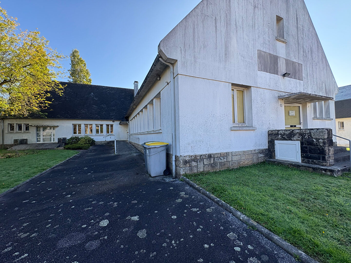 Visuel 2 de l'annonce : Bureaux Pleyben 400 m2