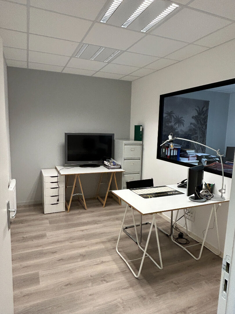 Visuel 8 de l'annonce : Entrepôt / local industriel Gouesnou 325 m2