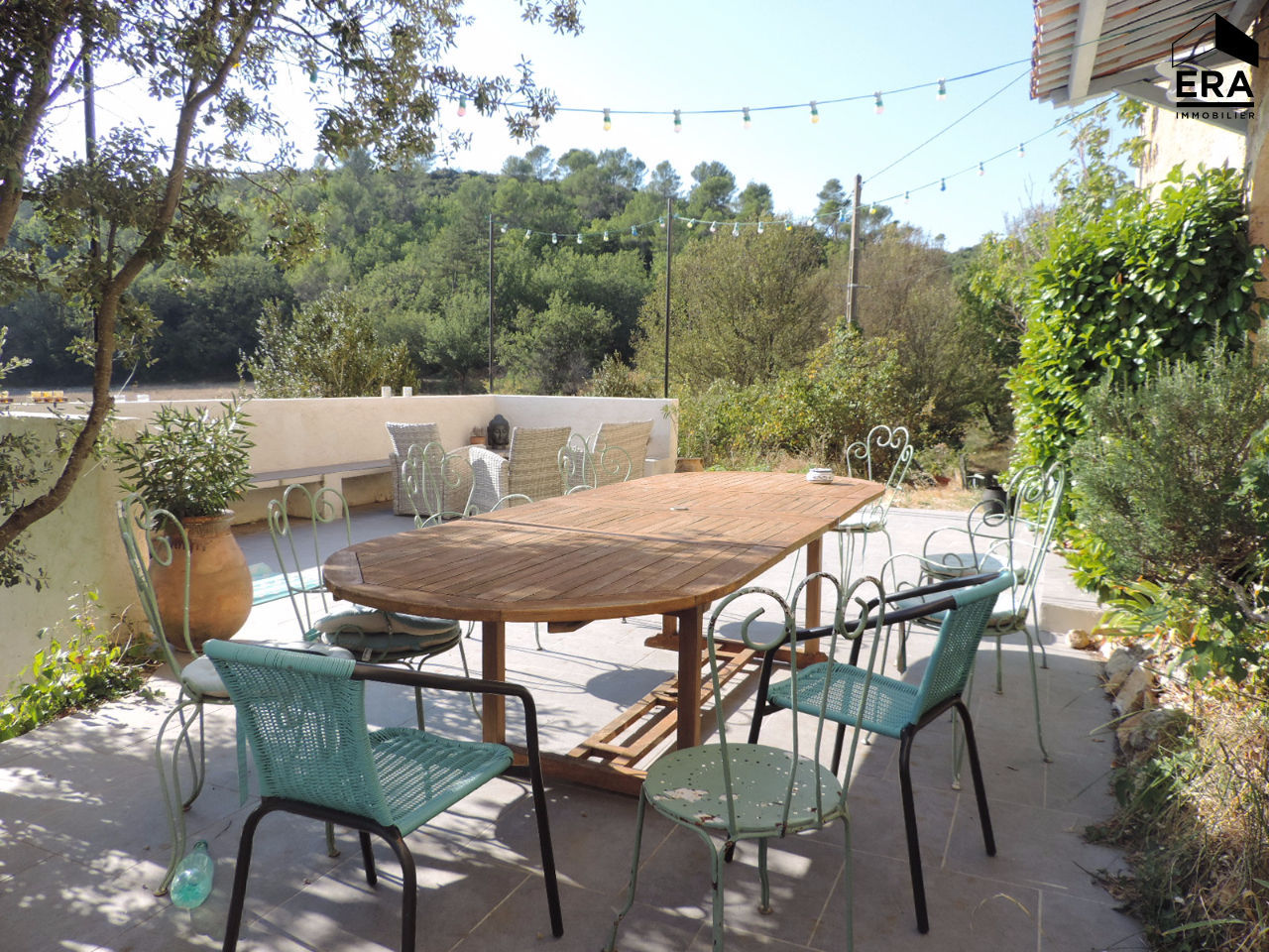 A vendre Saint Maximin La Sainte Baume Domaine Agricole 16 pièce(s) 400