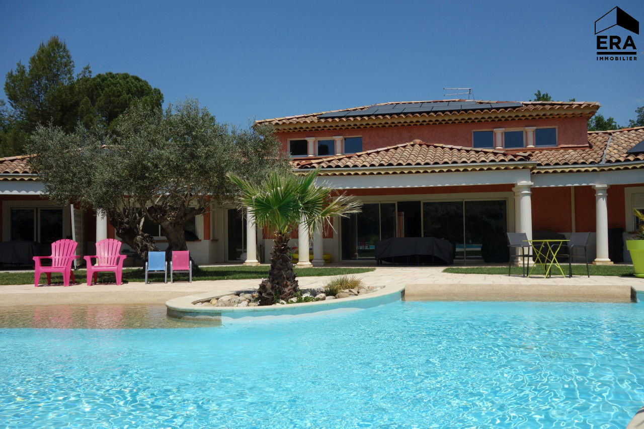 A vendre Maison Saint Maximin - Maison 12 pièce(s) - 350 m² sur 10 400