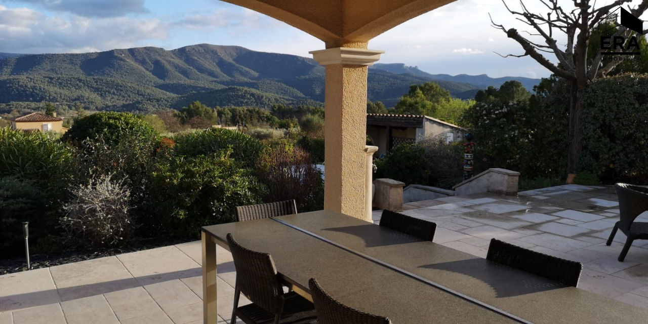 A vendre Saint Zacharie Maison 4