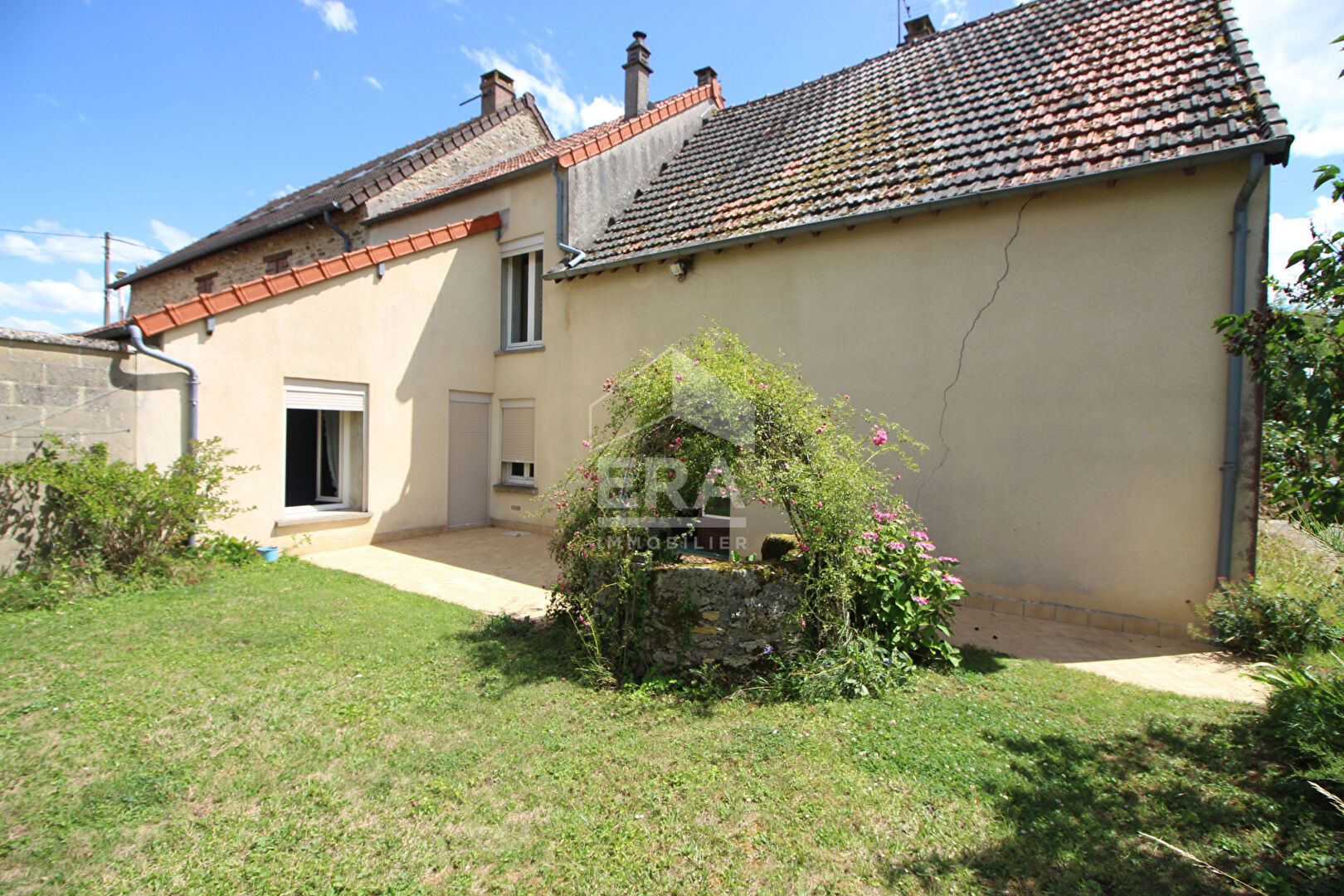 Maison Fouju 5 pièce(s) 110 m2- 4 chambres - 2 garages - dépendance - 548m² de terrain