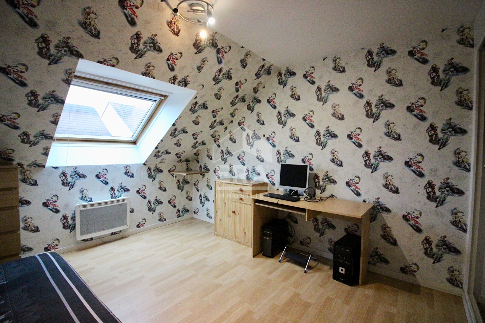 Photo Maison Guignes - Commodités - 4 chambres - Grand garage image 2/6