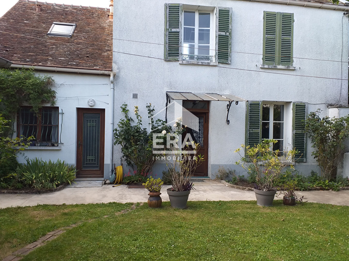 Photo Maison familiale d'environ 165 m²- La Chapelle-Gauthier - Terrain image 2/6