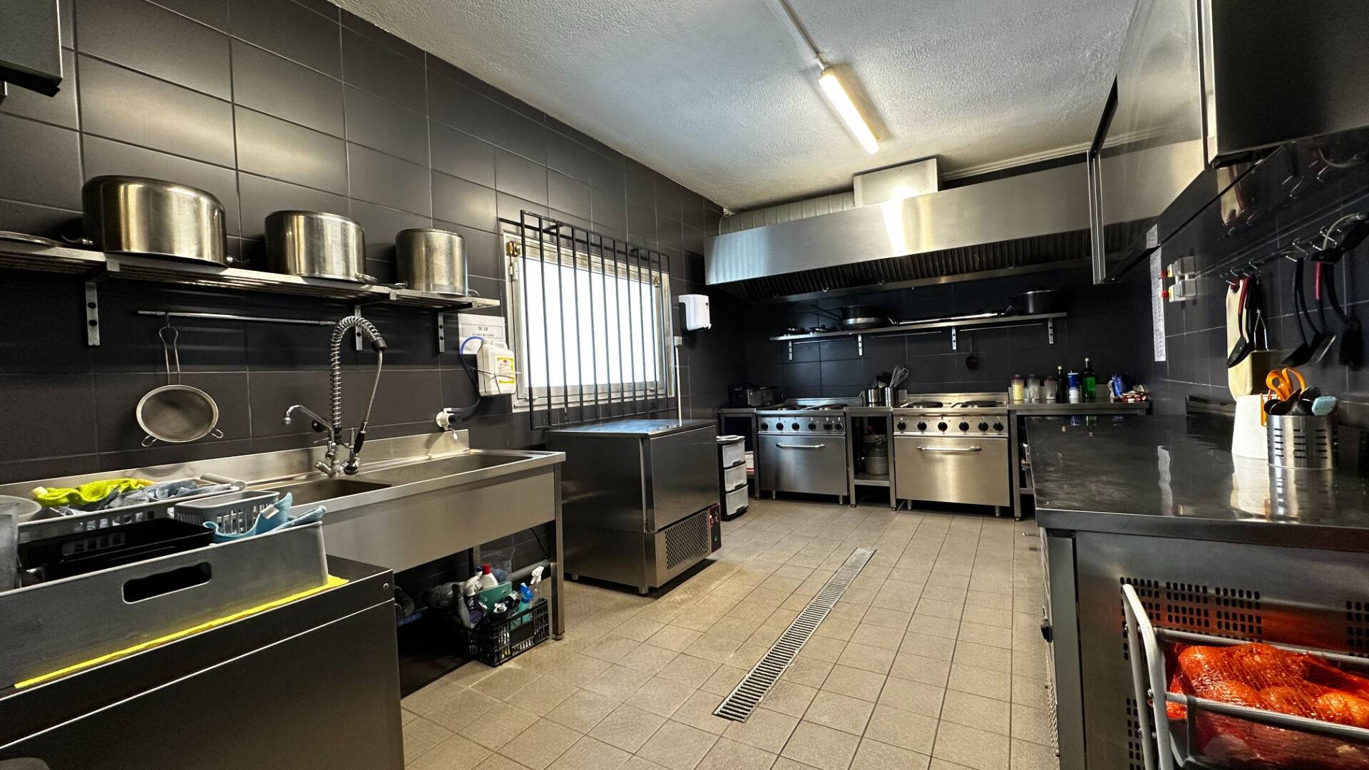 Photo Cession de droit au bail, locaux situés ZAC de Mercières à COMPIEGNE image 5/6