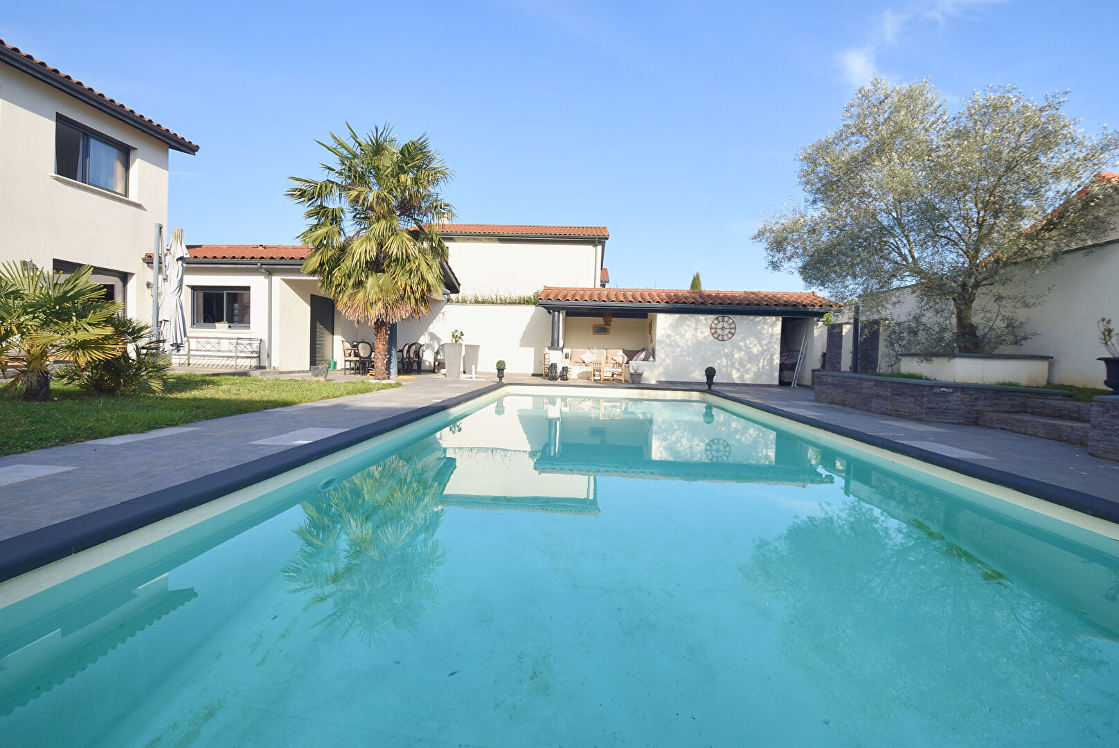 Agence immobilière de ERA Grand Ouest Azergues Immobilier