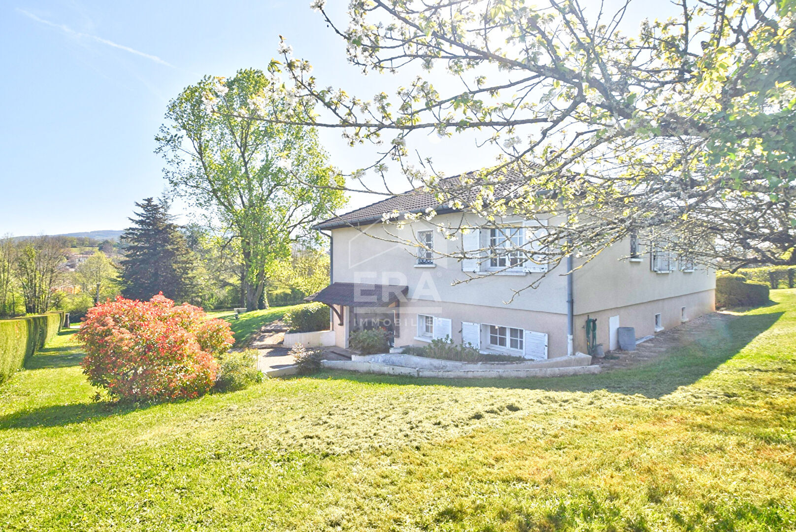 Agence immobilière de ERA Grand Ouest Azergues Immobilier