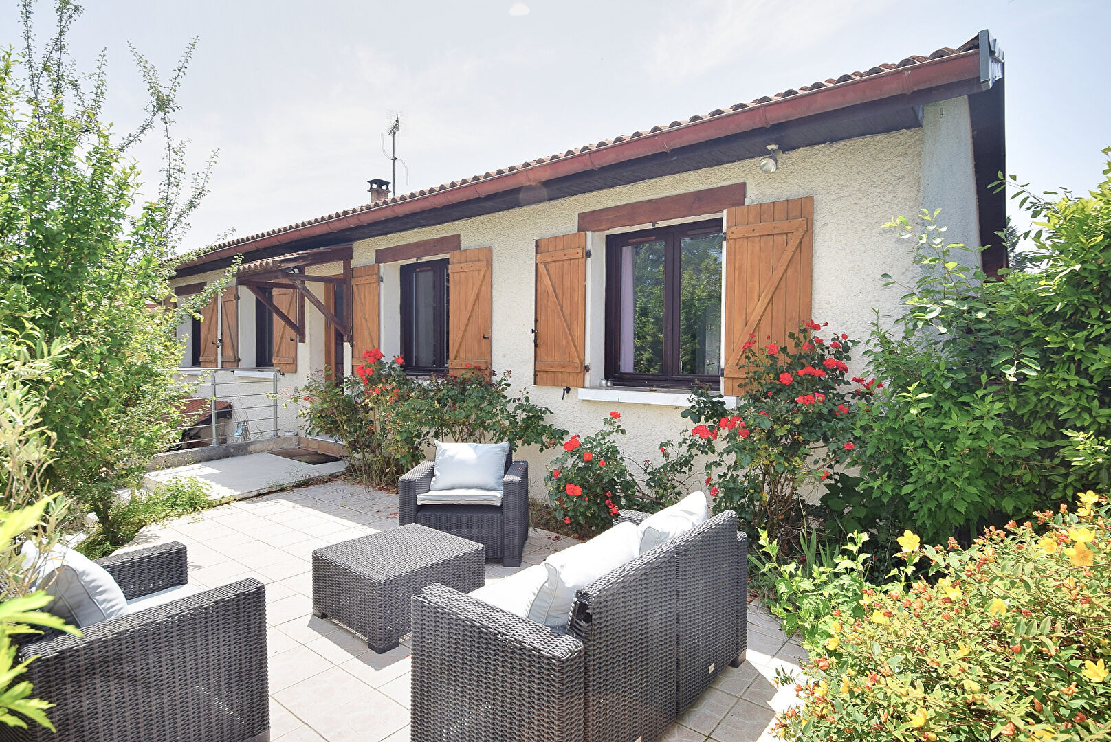 Agence immobilière de ERA Grand Ouest Azergues Immobilier