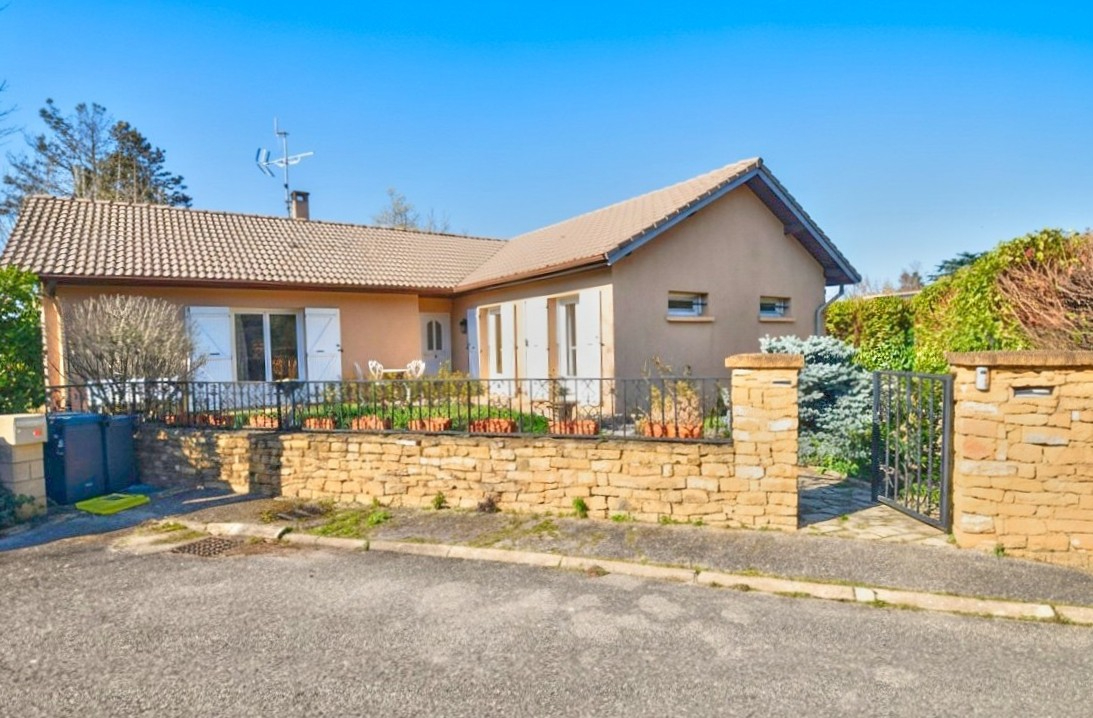 Agence immobilière de ERA Grand Ouest Azergues Immobilier