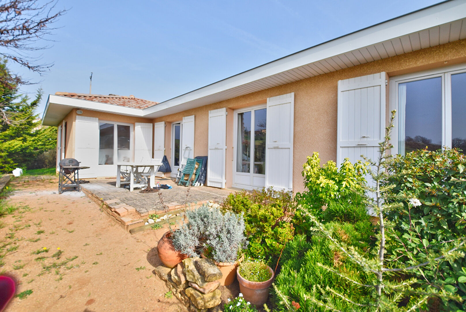 Agence immobilière de ERA Grand Ouest Azergues Immobilier