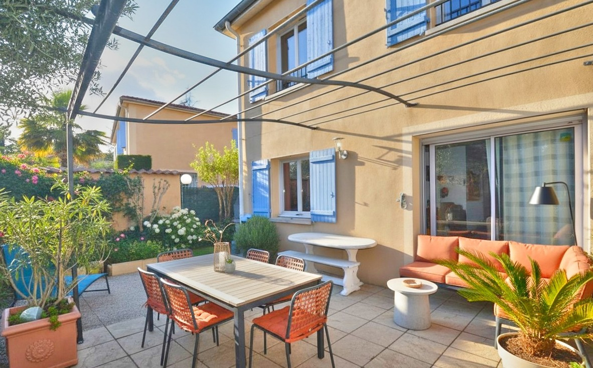 Agence immobilière de ERA Grand Ouest Azergues Immobilier