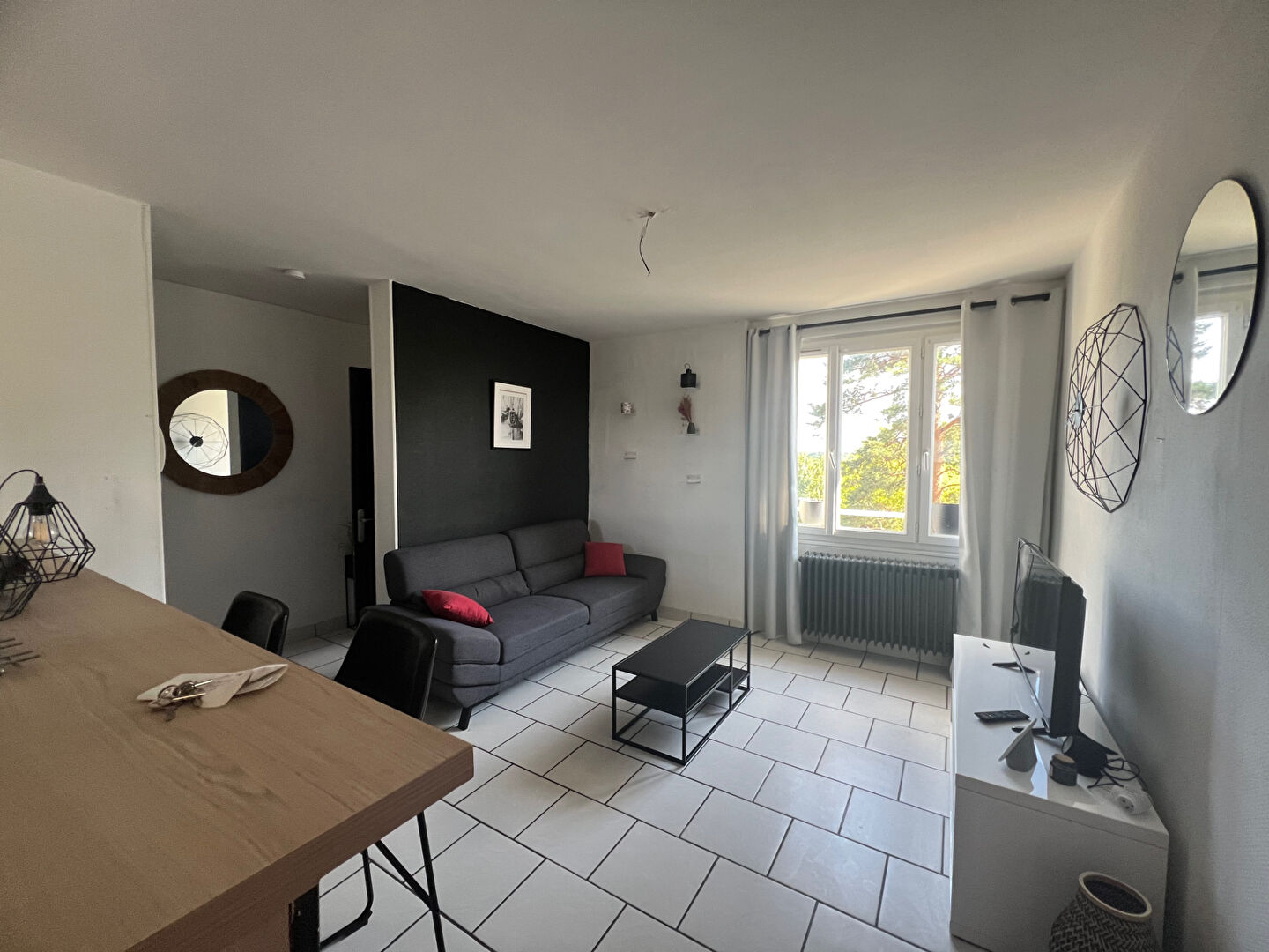 Photo Appartement meublé à louer image 3/6