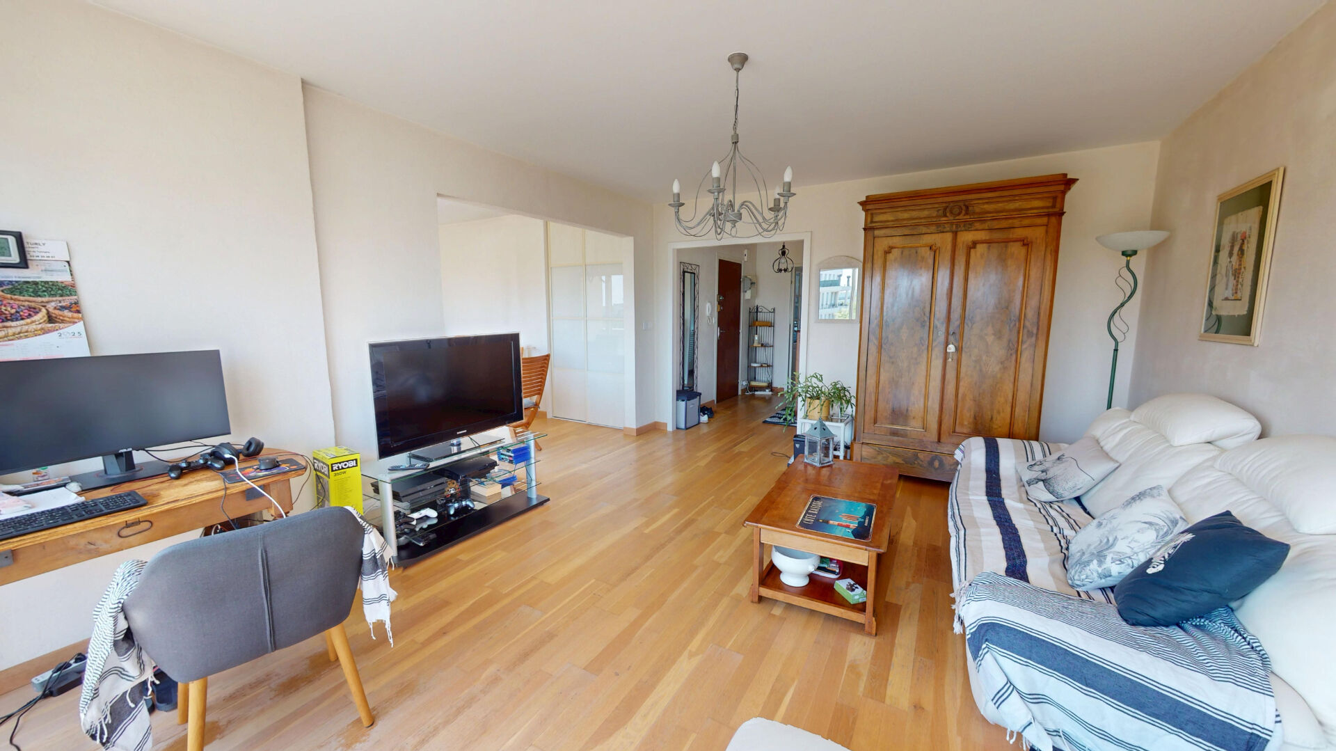 Photo Appartement 3 chambres - Rénové - 3 balcons image 4/6