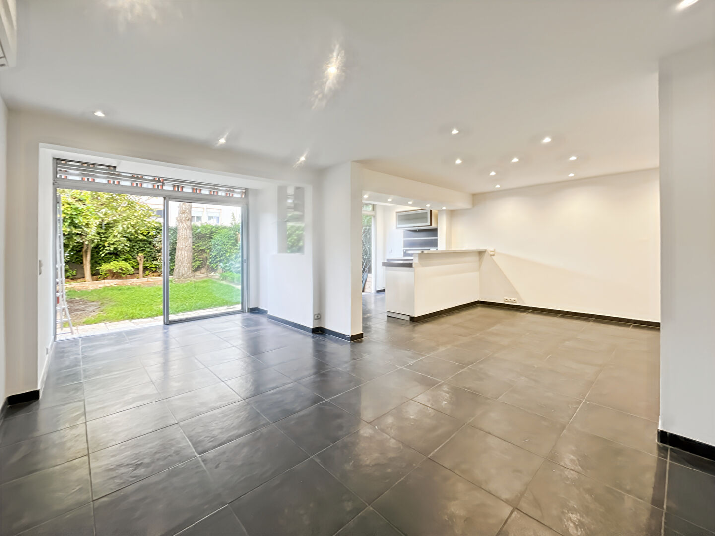 Agence immobilière de ERA MARESOL IMMOBILIER - CAGNES SUR MER