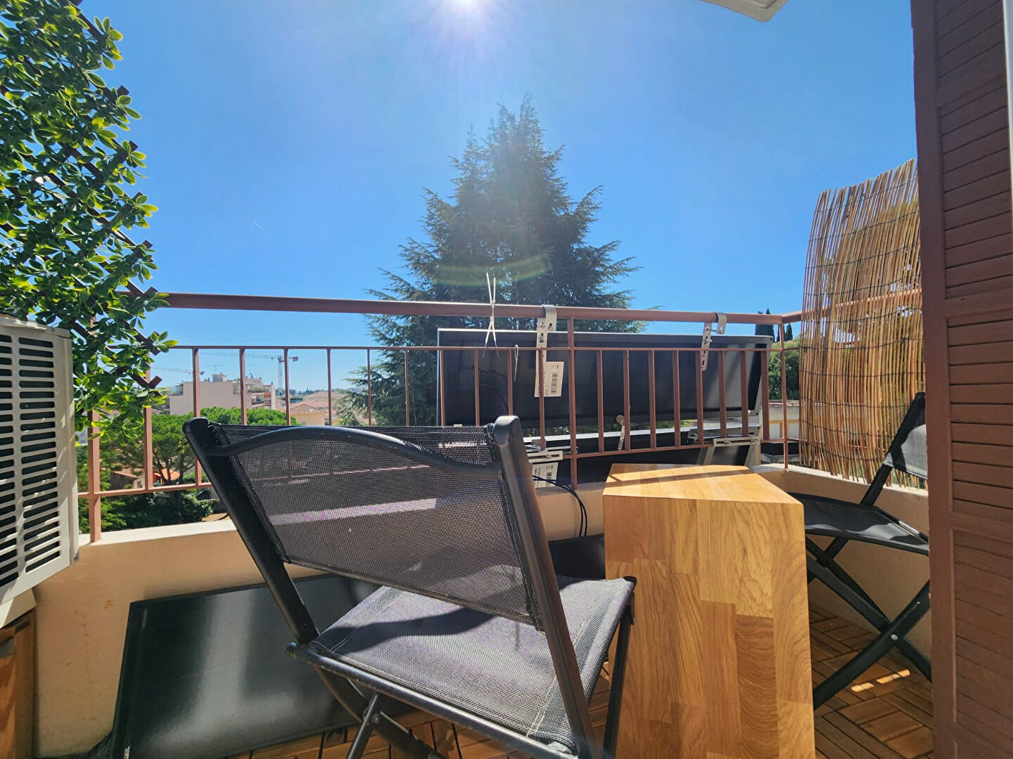 Photo Dernier Étage au Calme - Appartement Traversant avec Balcon en centre ville image 4/6