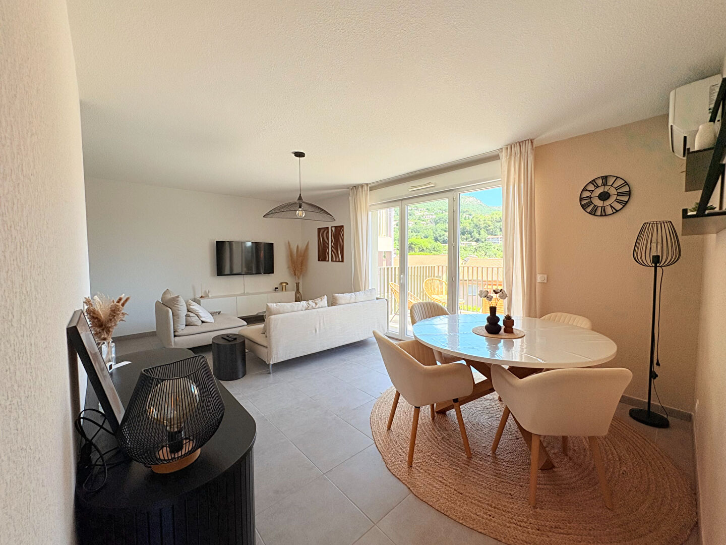 Photo 3 PIÈCES MODERNE AVEC TERRASSE ET VUE DÉGAGÉE - VENCE image 6/6