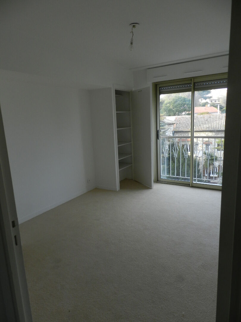 Photo 3 pièces - 81 m² - Vue Mer - Dernier Étage - Vendu loué - Cagnes-sur-Mer image 6/6