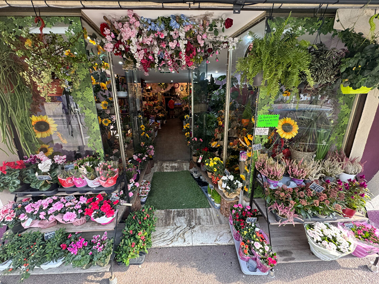 À vendre - Fonds de commerce Fleuriste - Cagnes-sur-Mer Centre