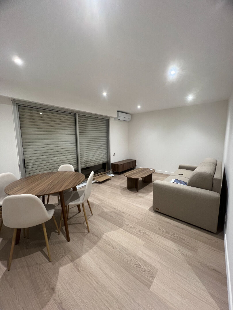 CROS DE CAGNES : Beau studio avec parking rénové