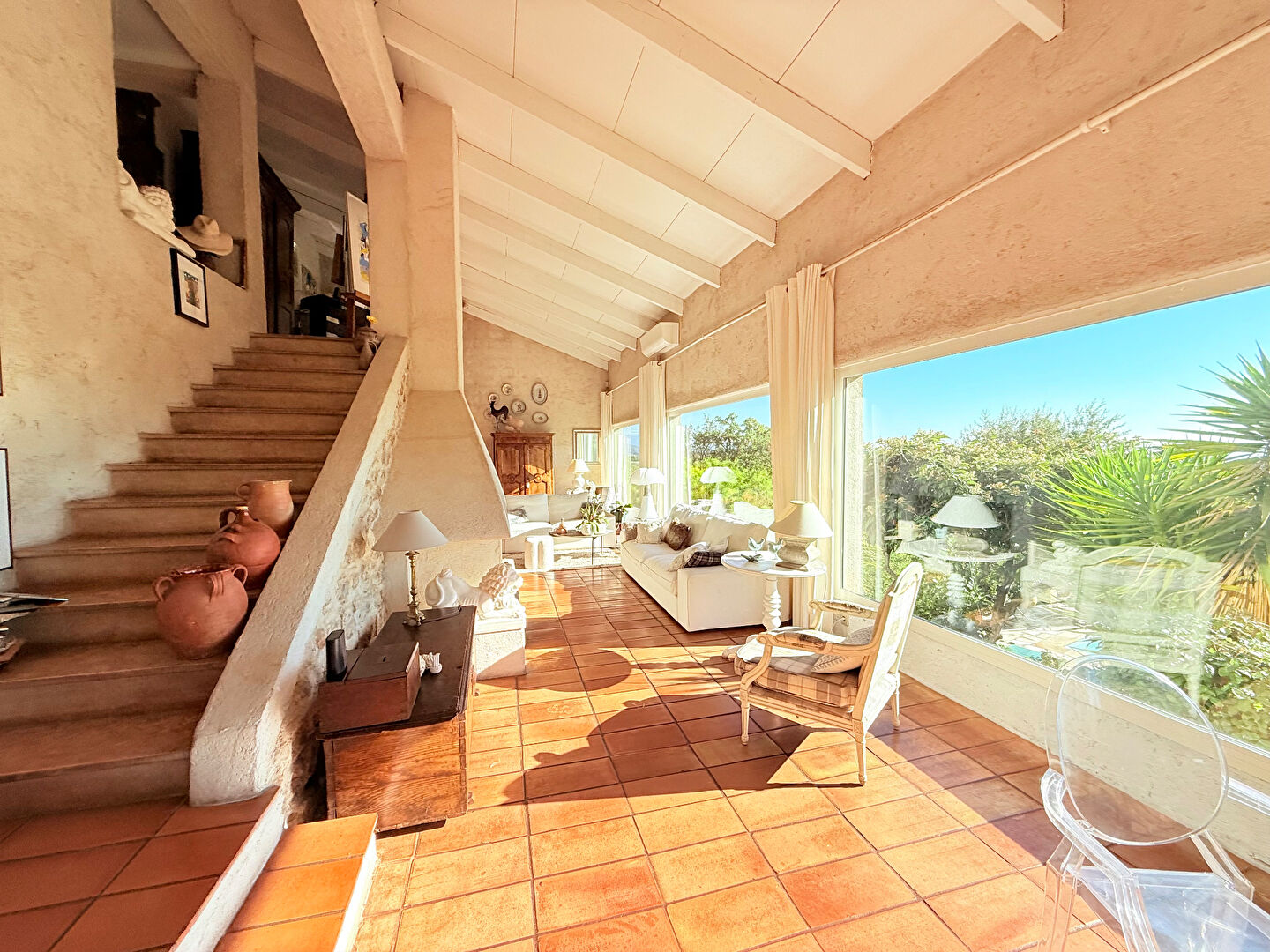 Photo Propriété d'exception avec magnifique vue mer, piscine et dépendance  à La Gaude image 5/6