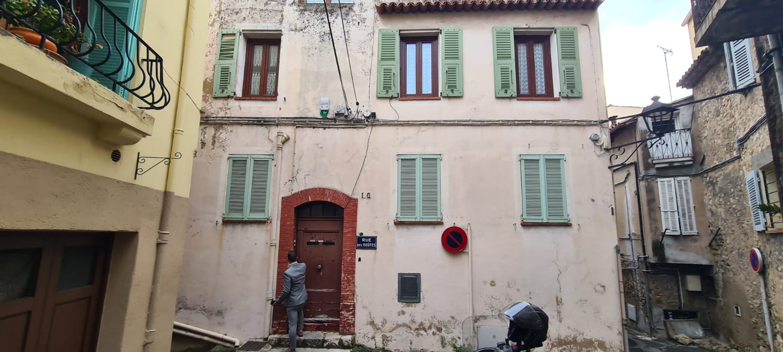 Photo Ensemble de 2 studios + Cave/Atelier de 30M² image 2/6