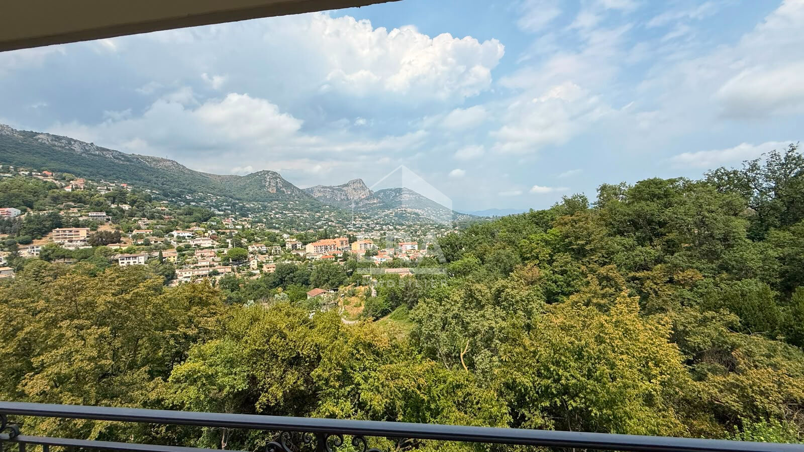 Apartment 1 pièces · 40.00 m² à VENCE