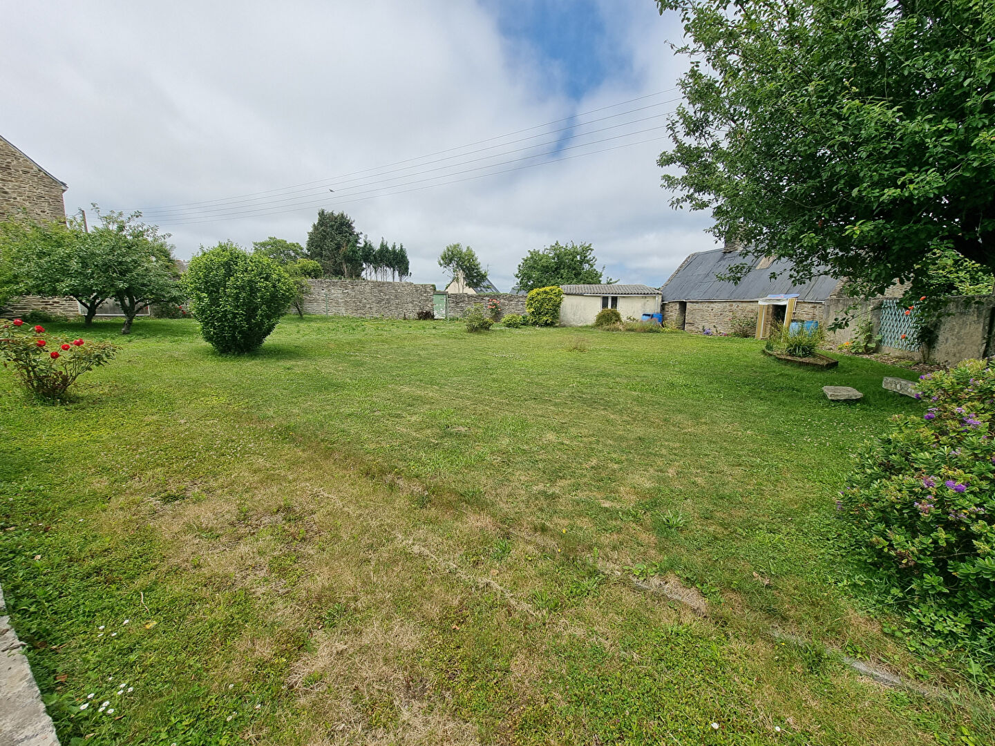 Maison ancienne à vendre à Mellac - 5 pièces, 106.4 m², terrain 1050 m²