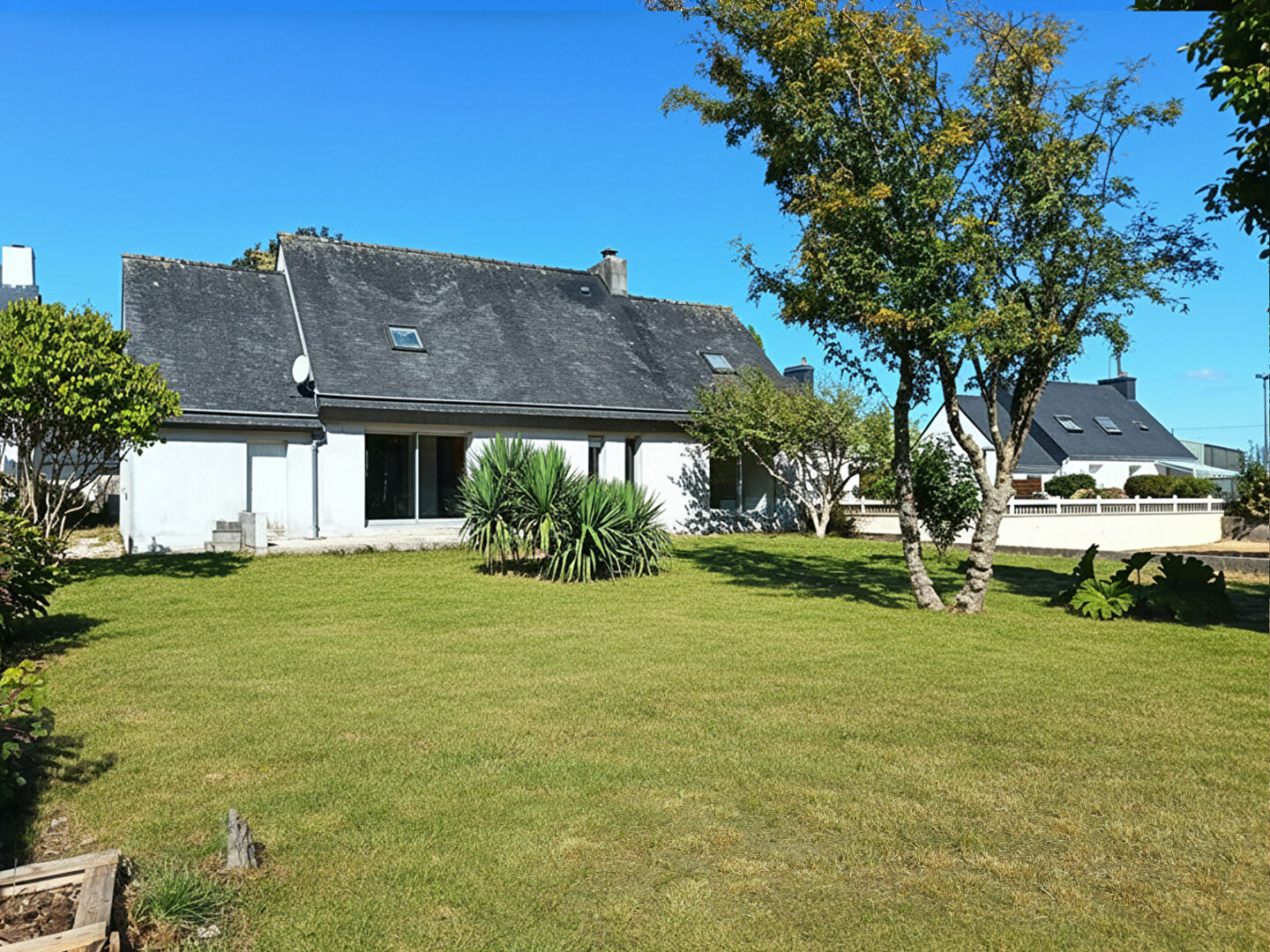 Maison au bourg de Mellac