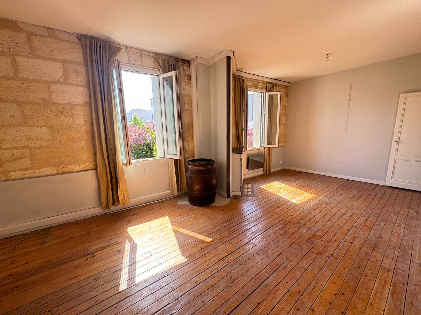 33000 BORDEAUX -  Appartement 3 pièces de 87.84 m2 à vendre
