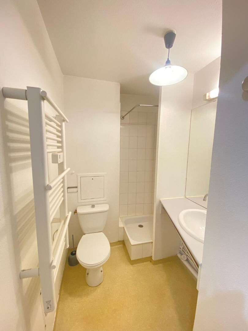 Photo 33000 BORDEAUX Place Nansouty- Appartement 2 pièces à vendre 50m² image 3/6