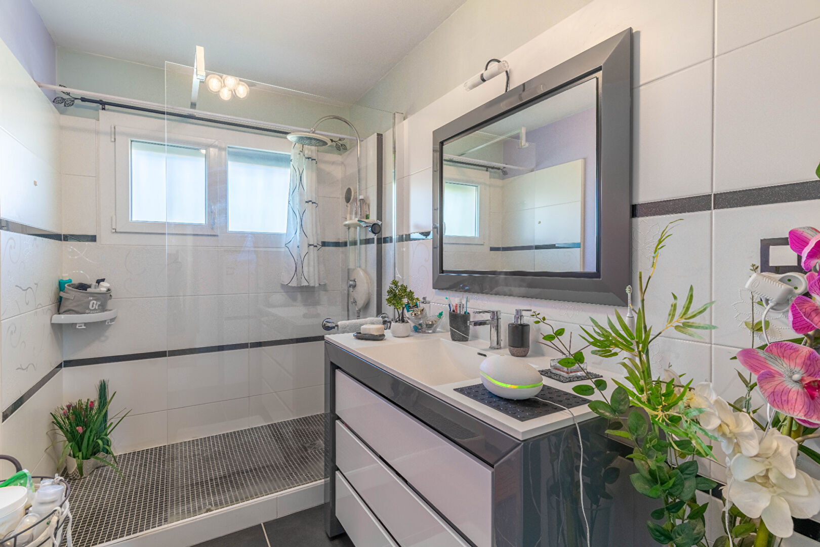 Photo 33310 LORMONT - Maison 5 pièces de 106m2 avec garage et piscine à vendre image 5/6