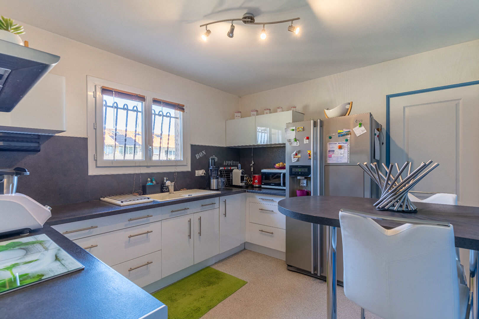 Photo 33310 LORMONT - Maison 5 pièces de 106m2 avec garage et piscine à vendre image 6/6