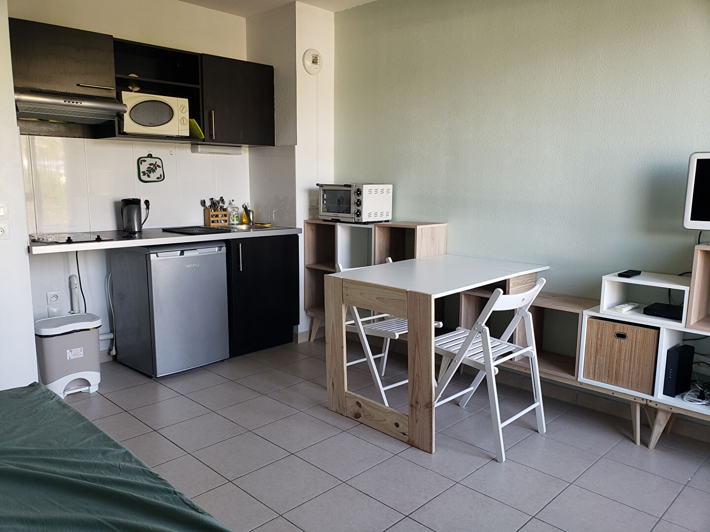 33150 CENON - Studio meublé à louer avec place de parking