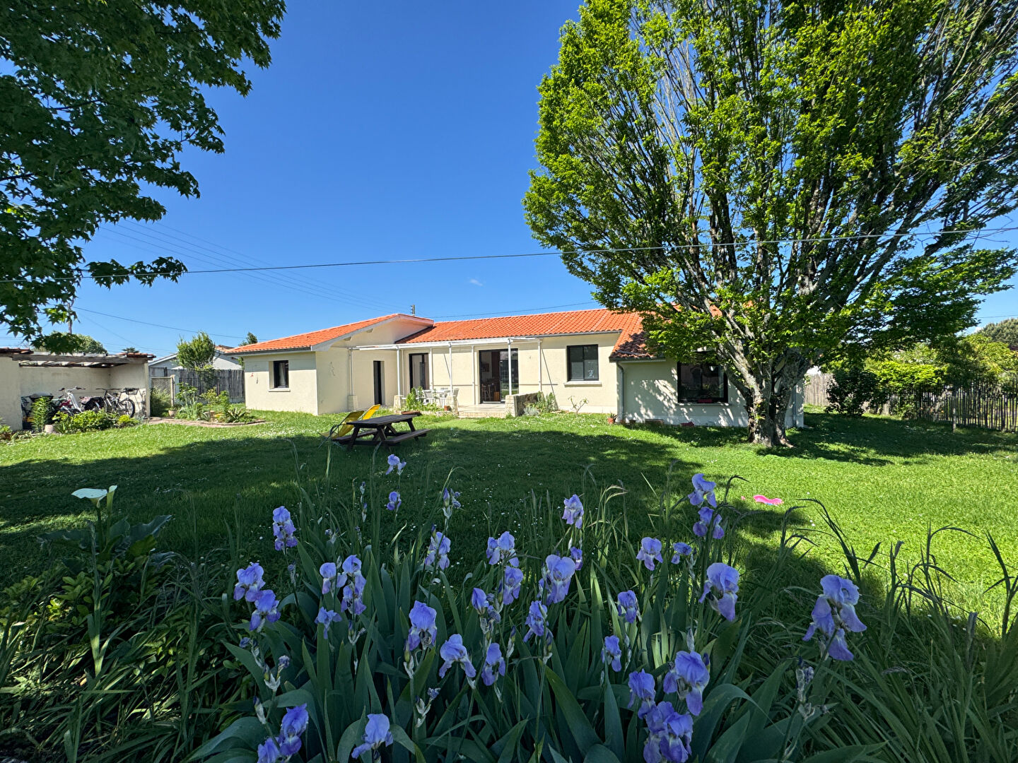 33150 HAUT CENON - Maison familiale 8 pièces de 154.47 m2 avec magnifique jardin à vendre