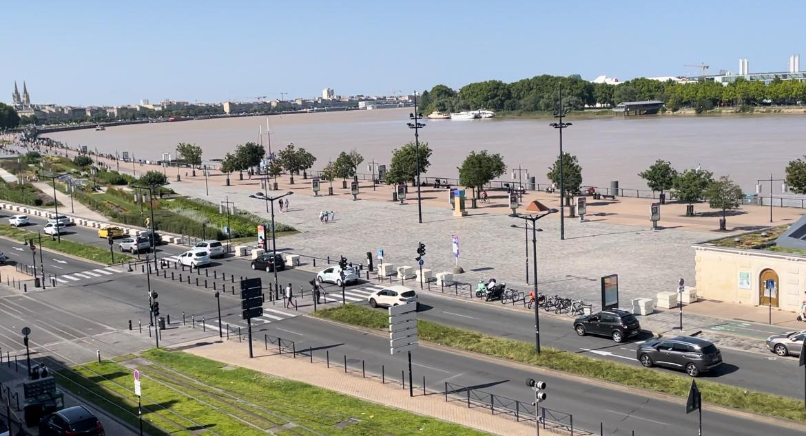 Photo 33000 Bordeaux - Immeuble Bordeaux 232.54 m2 à vendre image 4/5