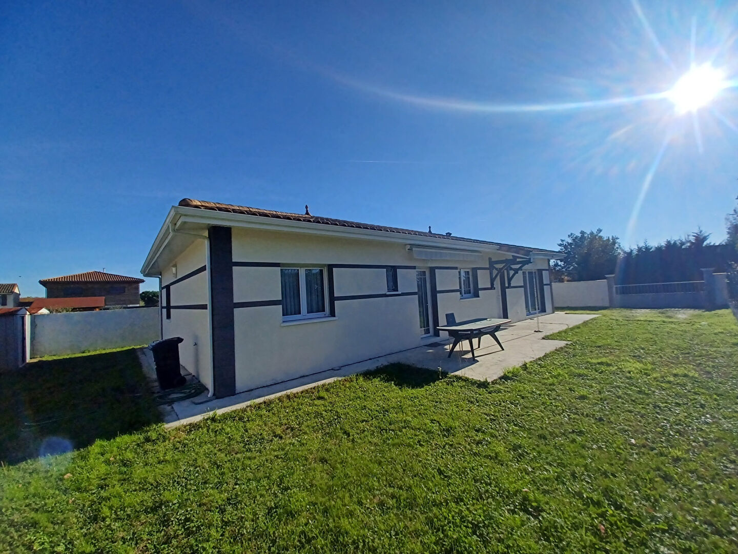 33310 LORMONT VILLAGE - A vendre Maison 4 pièces 120 m2.