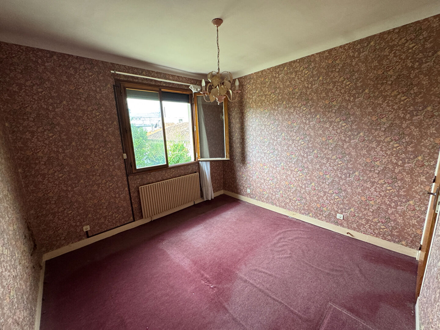 Photo 33150 CENON - Maison 7 pièces de130m2 avec jardin et garage à vendre image 5/6