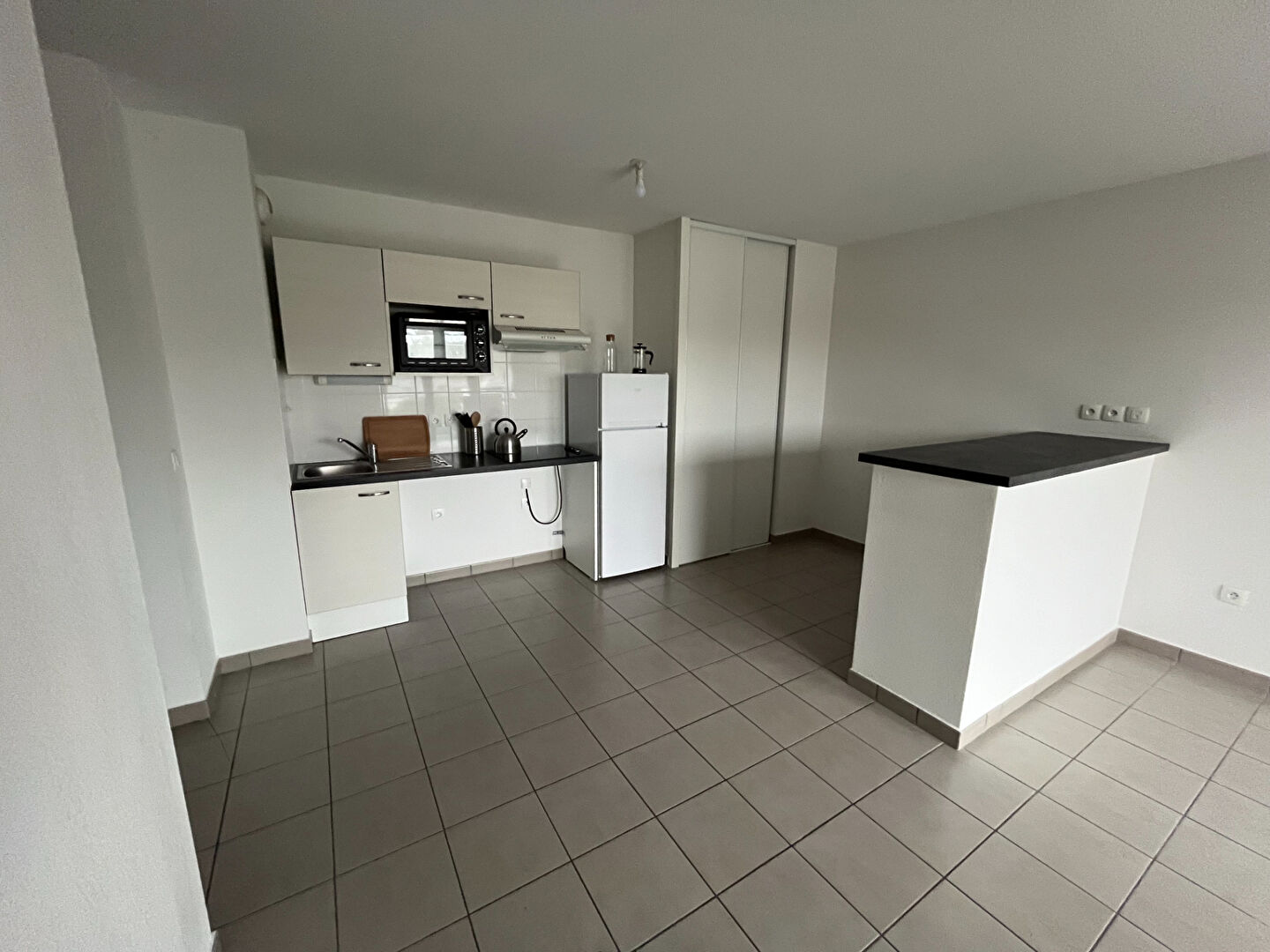 33160 SAINT-MEDARD-EN-JALLES - Appartement  meublé T3 à louer